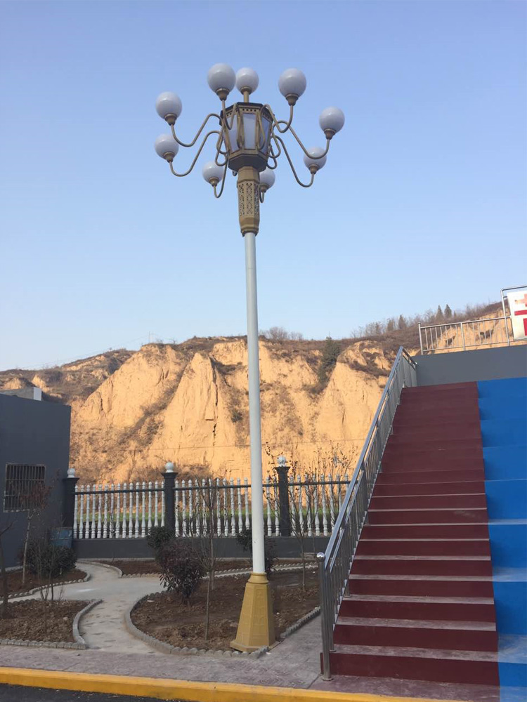 廣場玉蘭燈 廣場玉蘭燈