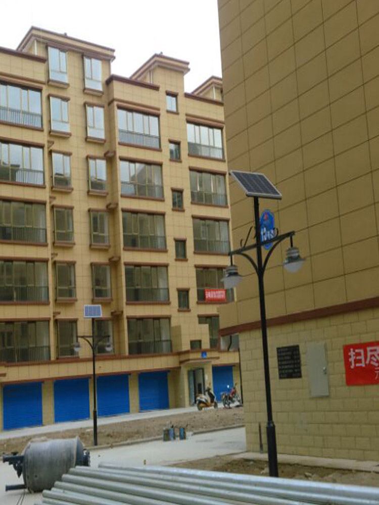 小區(qū)太陽能路燈價(jià)格 小區(qū)太陽能路燈價(jià)格